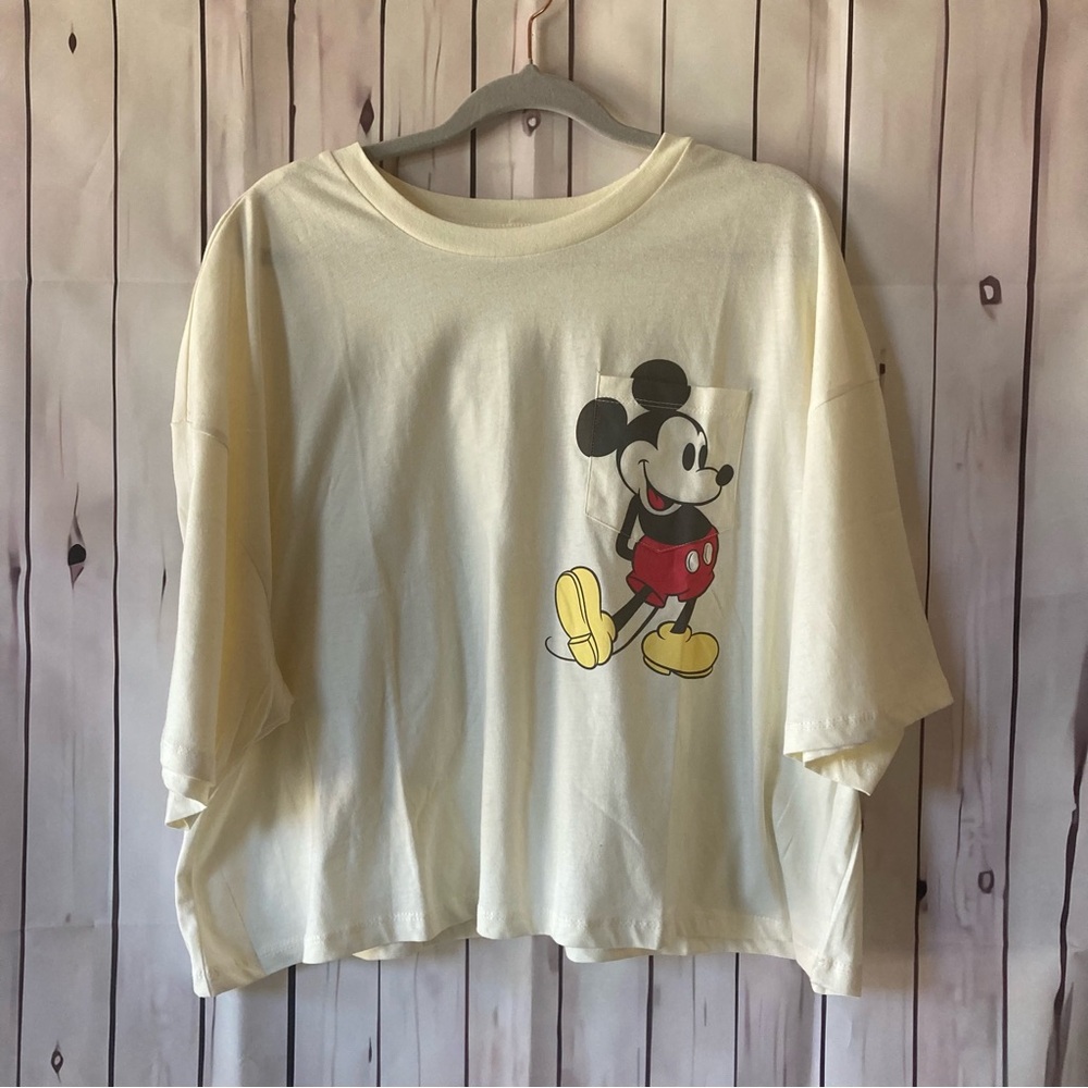 NWOT WOMENS DISNEY MICKEY CROP TOP